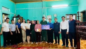 Công ty Cổ phần Miza tặng sổ tiết kiệm “Vững bước tân binh”